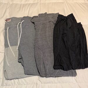 Set of 4 jogger sweatpants